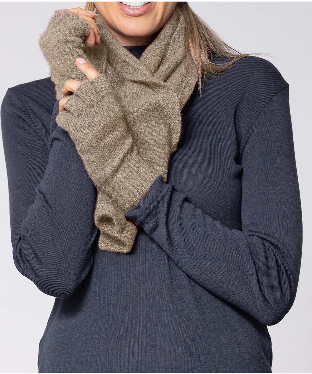 Merino Possum Fingerless Gloves - Image 4