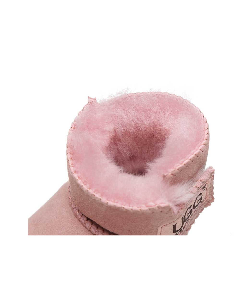 UGG Baby Beanie Bootie Gift Set - Image 11