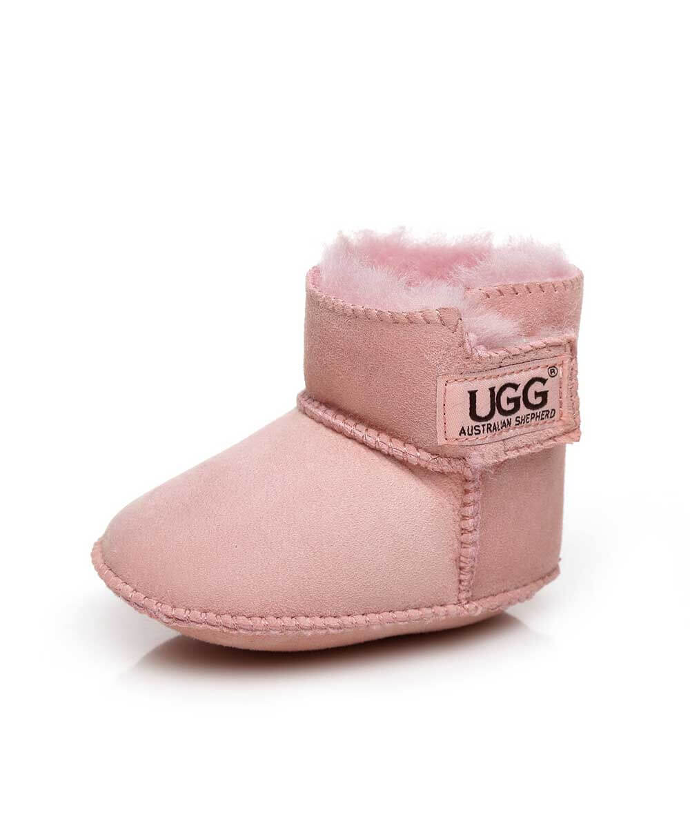 UGG Baby Beanie Bootie Gift Set - Image 9